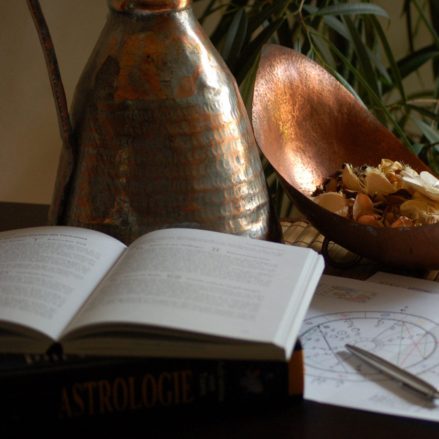 Calendula & Frankincense — Sacred Skin Ritual (Refillable Options)