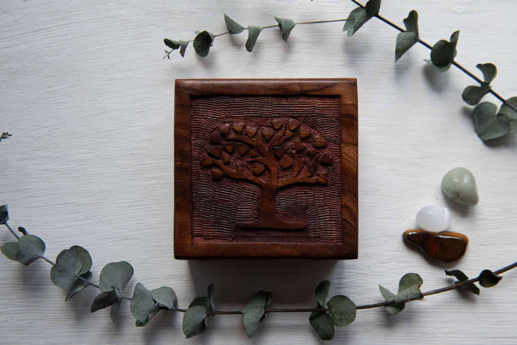 Mystic Crystal Gift Box – Light, Energy & Intention